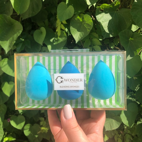C. Wonder Other - C. Wonder Makeup Sponge Trio